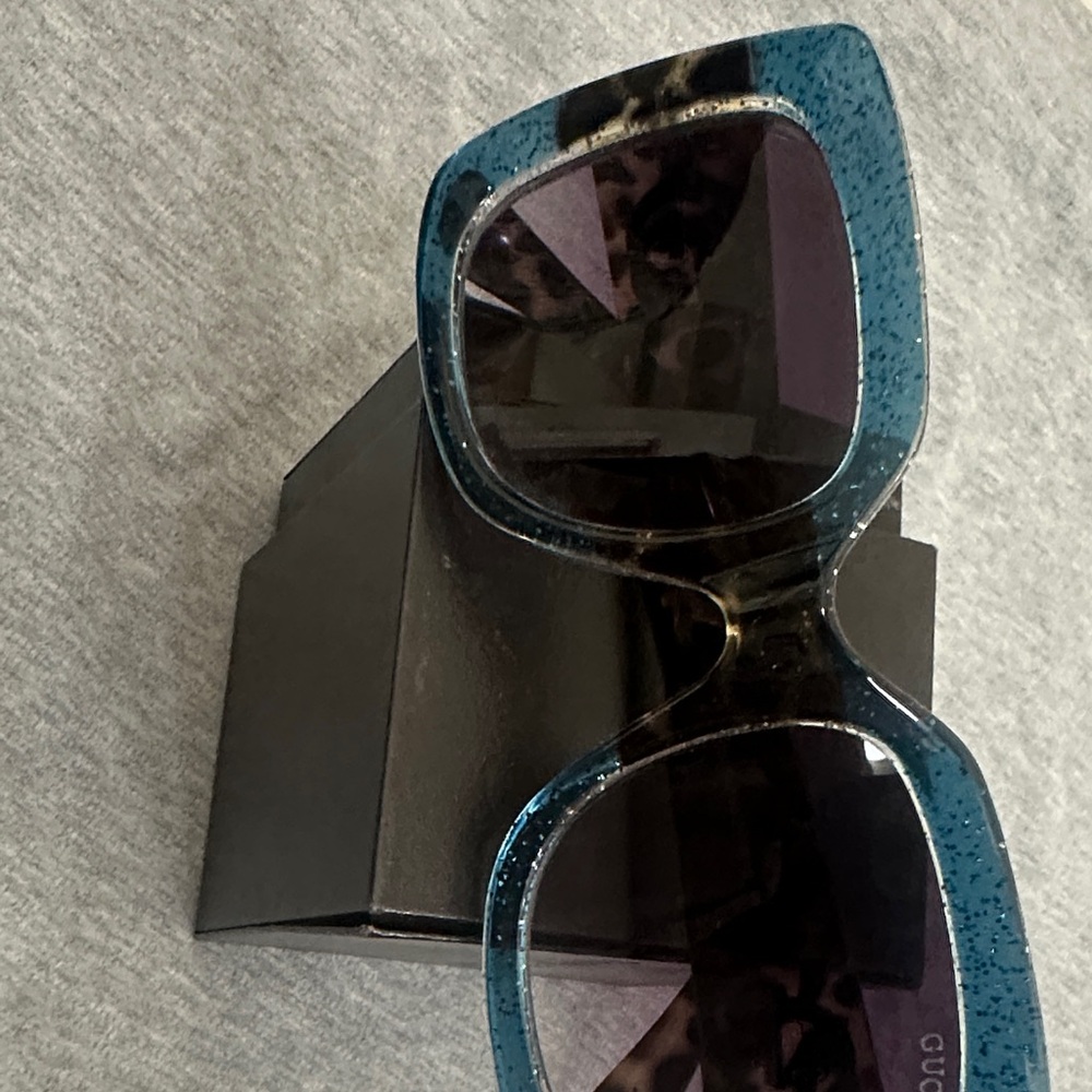 Gucci Teal and Black Women's Sunglasses - Picture 10 of 14